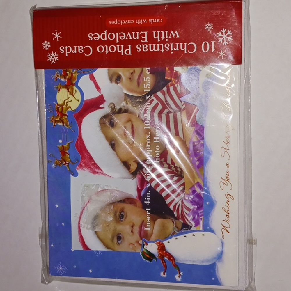 10 Christmas photo cards with envelopes. Use your 4" x 6" photo